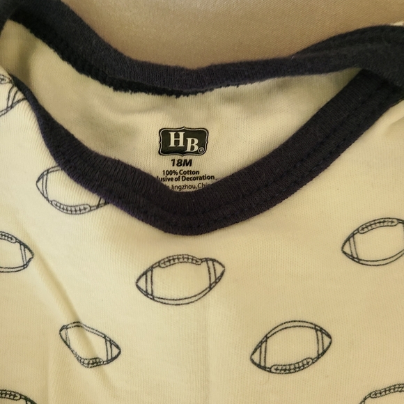 HB Onesie bundle (set of 4) - Picture 3 of 5